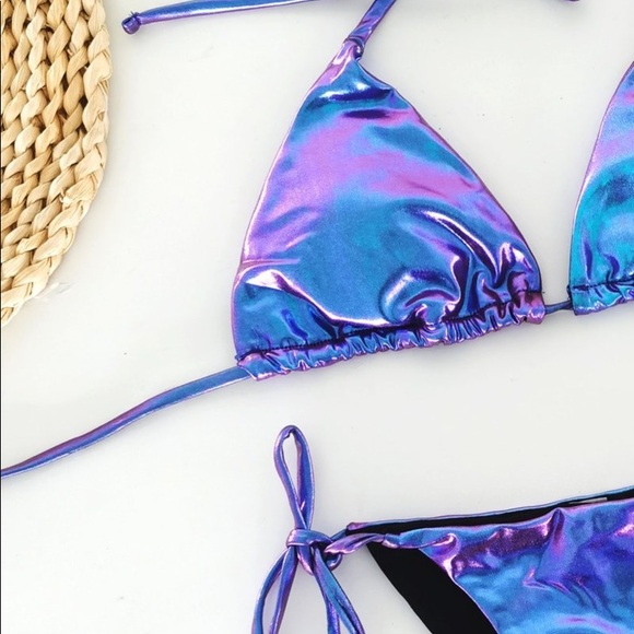 NEW‼️BLUE LAZER PADDED HALTER NECK - bikini - Picture 4 of 4